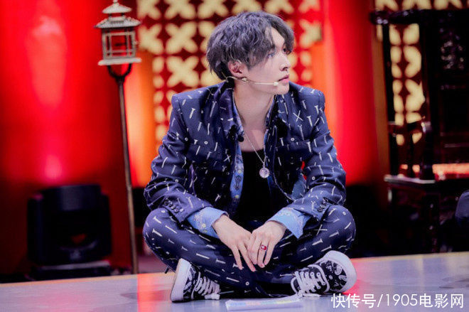 惊艳全场|张艺兴《街舞4》开播 大秀《天狗食日》惊艳全场