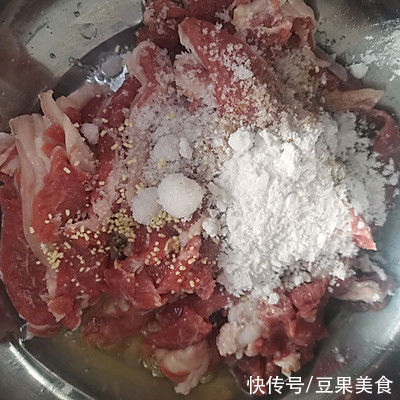 葱香羊肉|好吃的葱香羊肉这样做好吃一百倍！多吃还能助消化