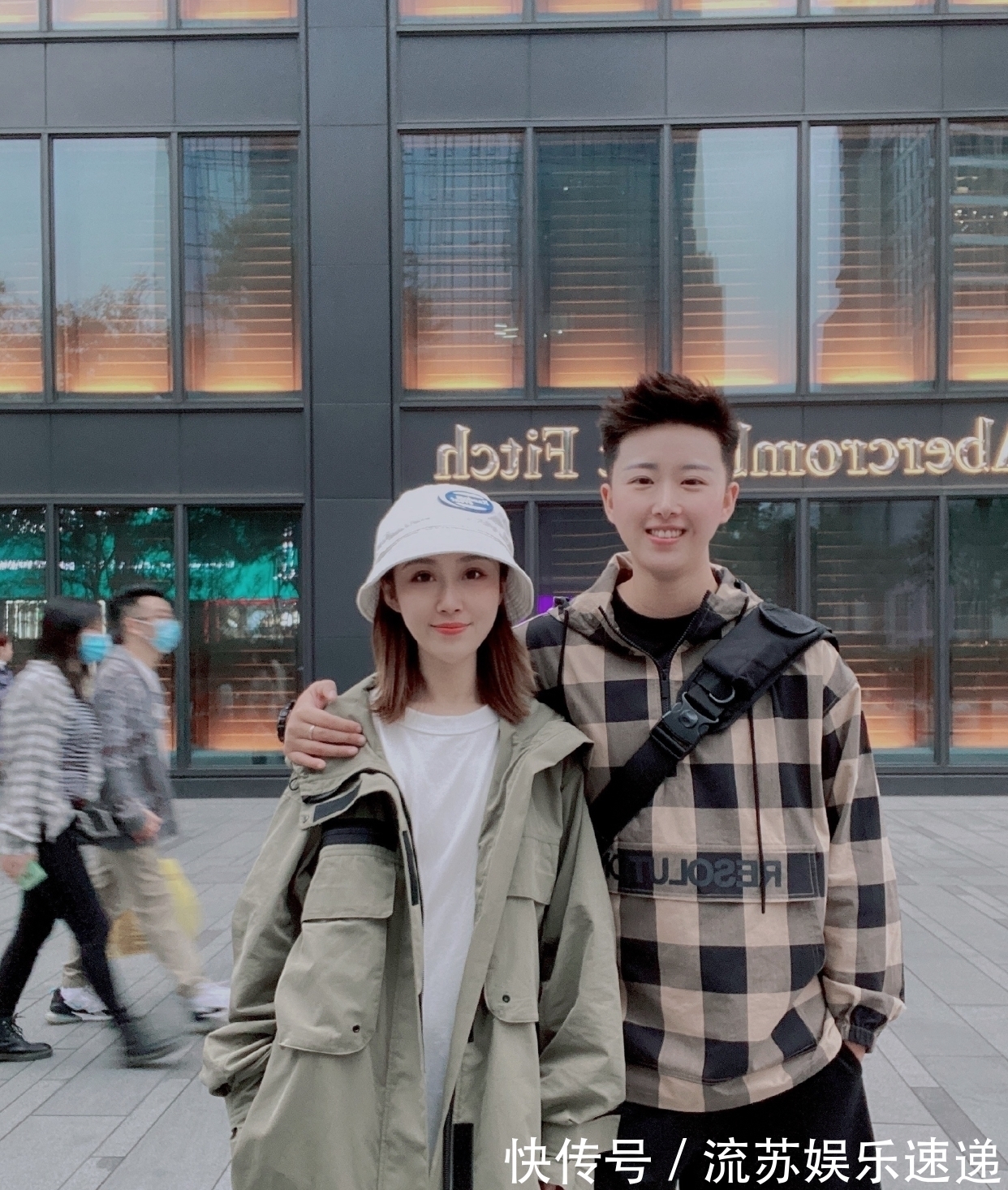 国家队|中国女排,前光速二传恋爱了,出手阔绰送对方豪车加房产……