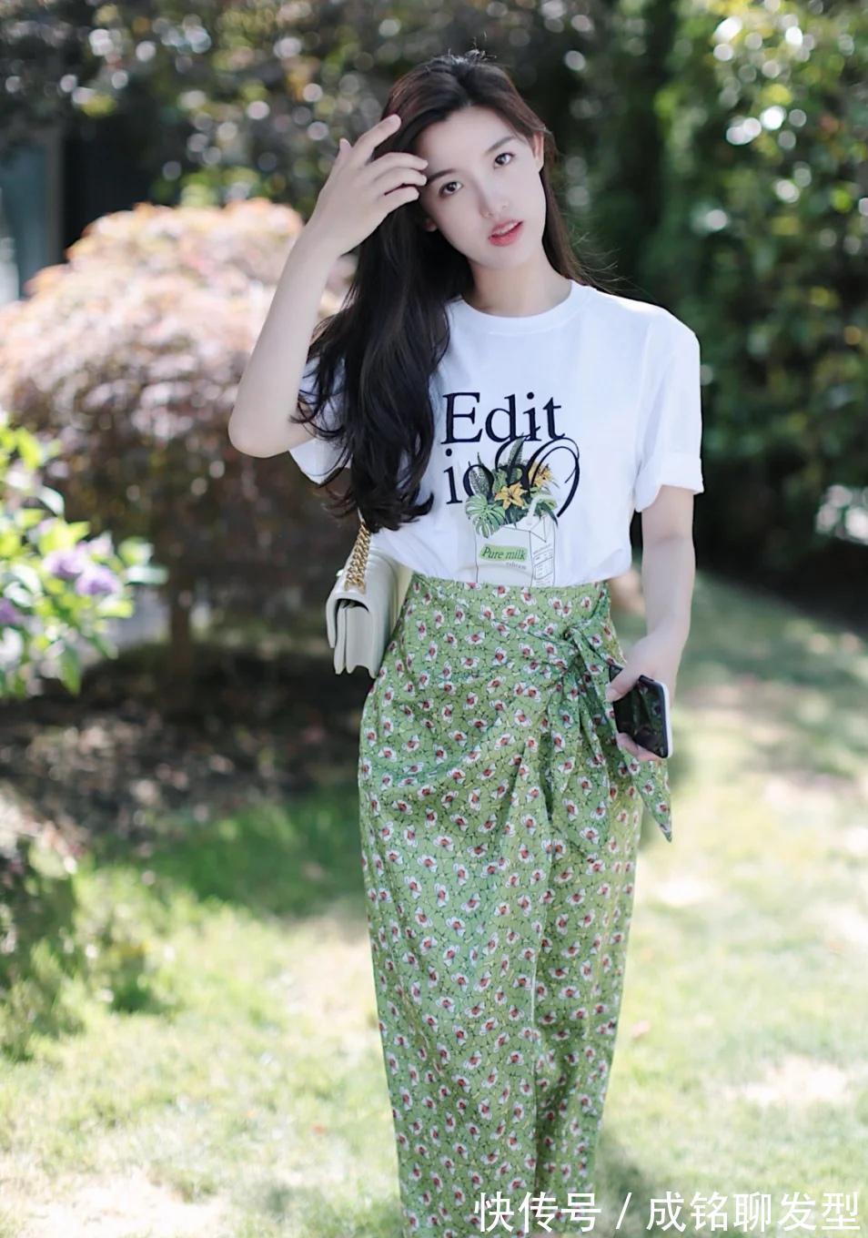 短袖|夏季谁还没几件T恤?学学这几个搭配小技巧,普通短袖也有高级感