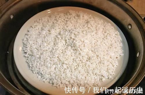 做法|儿子点名要吃的早餐，营养美味，做法很简单，分分钟就能搞定