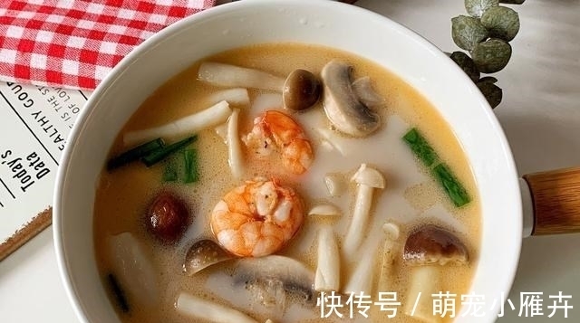 3月，宁可不吃肉也要喝这汤，营养又简单，家人常喝对脾胃好