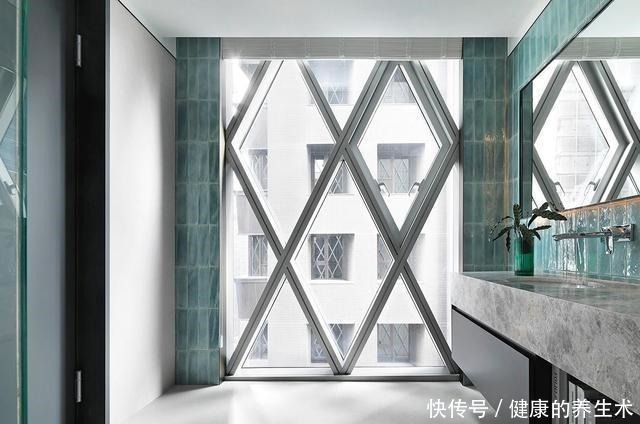 马赛克砖|有钱就买大平层吧!320㎡打造简约轻奢范,进屋太羡慕了!