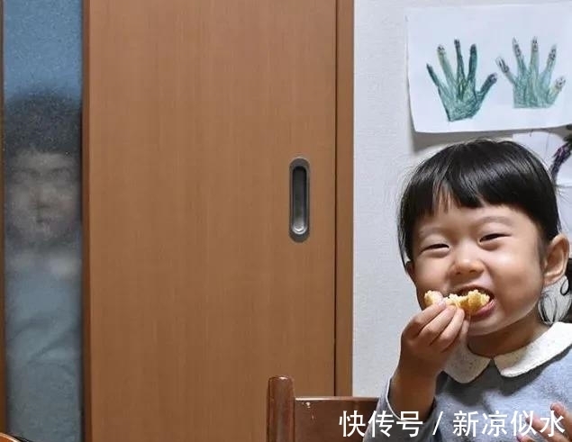 小m|人类幼崽有多可爱?这坑娃的妈给女儿拍了近千张“丑照”