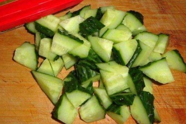 黄瓜|黄瓜的4大禁忌,吃对了才有益健康,吃错还有患癌的风险