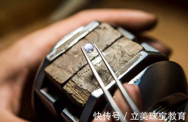 宝诗龙|宝诗龙珠宝坏了怎么选择正规的珠宝维修店铺