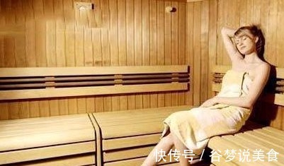 湿气|她天天吃幼嫩艾草叶,半个月后身体发生神奇变化,值得所有人借鉴