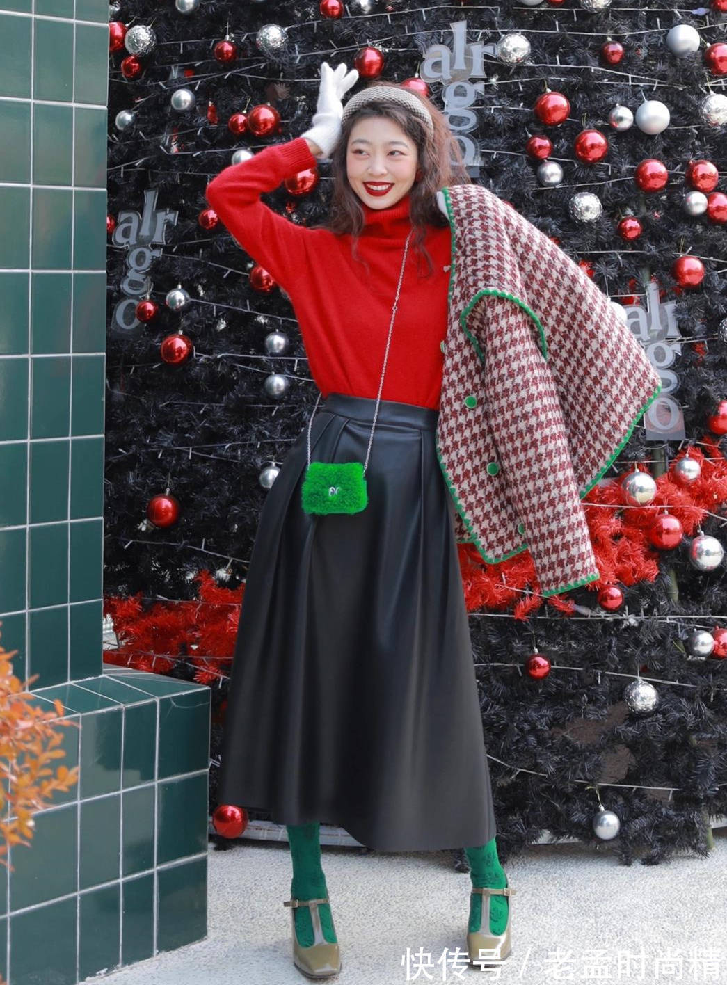 穿搭 半身裙下面不一定配高跟鞋,今年流行这样穿