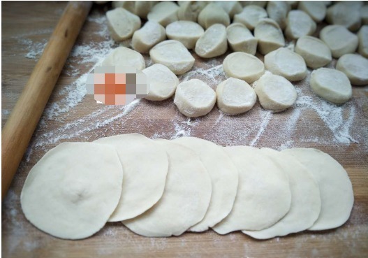 韭菜饺子,怪不得不鲜香,全靠它来提味,胜过肉馅,不知道可惜了