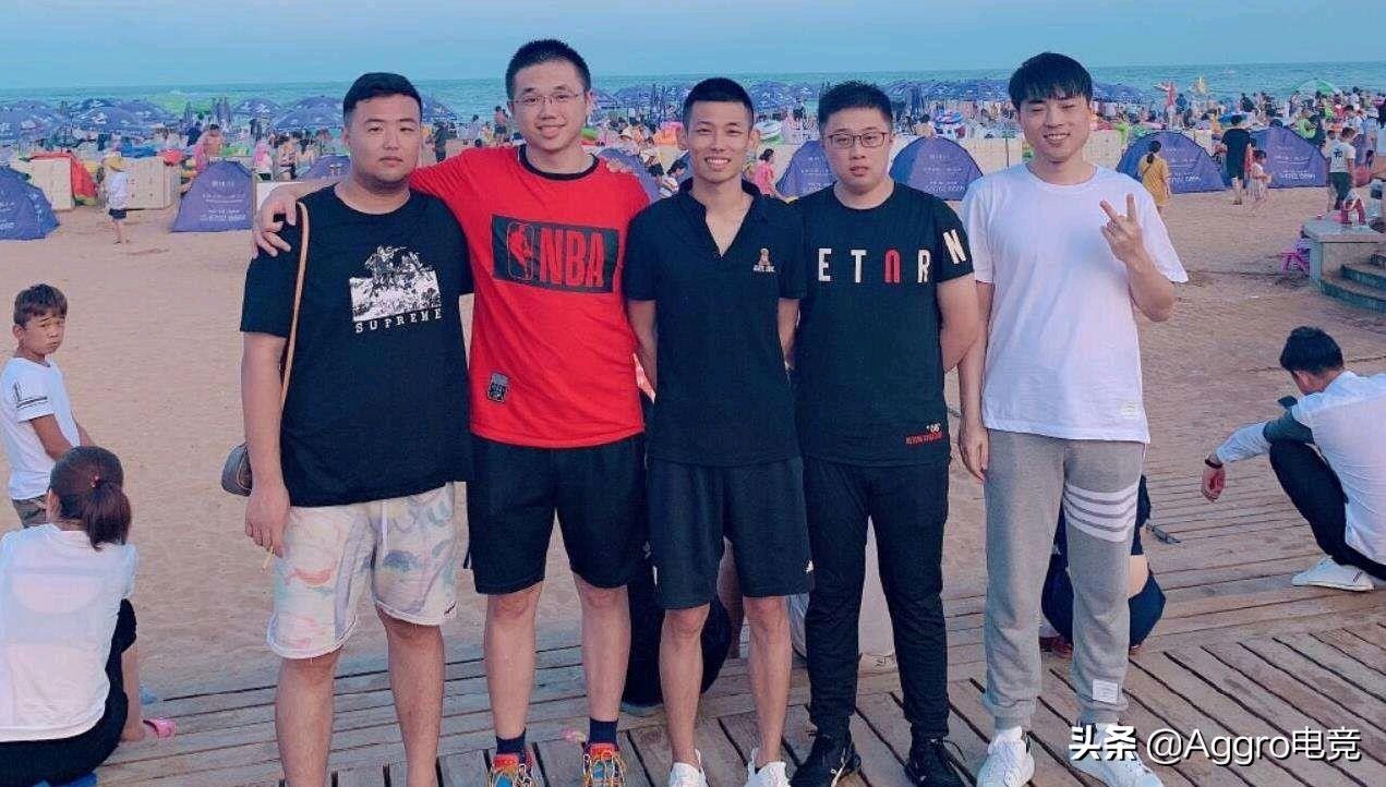 百达翡丽|退播后旭旭宝宝开始享受生活？开游艇住奢华酒店，手表价值23万