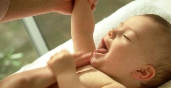 鼻子|如果宝宝脸上出现这3个情况,多半是脾胃不健康,父母要多观察哦