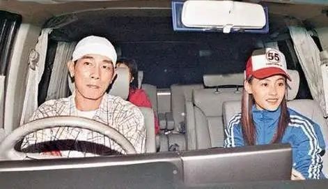 春哥|不愿练习的陈小春告诉我们:背后的付出,远比表面的作秀重要