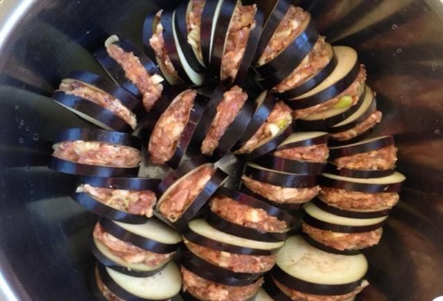 清水|炸茄盒之前，搅拌肉馅的时候加点“它”，茄盒外酥里嫩，香气扑鼻