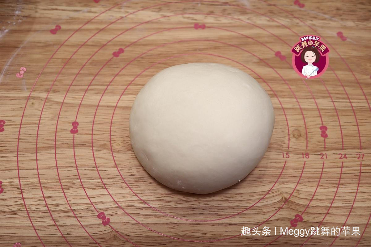 发面|教你做个绣球花卷，又白又嫩又暄软，发面多加一料，面团高又白