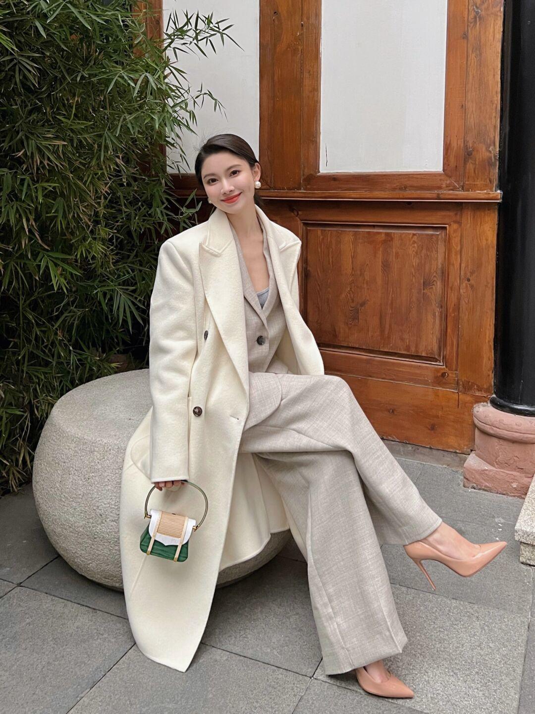 博主 羽绒服太显胖了,快来试试这些“大衣”,温柔保暖又有格调