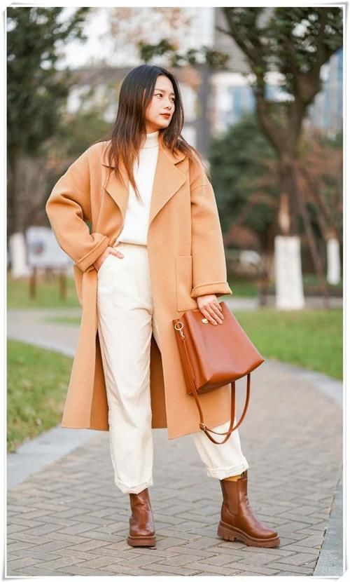 长大衣＋短靴，这个冬天不容错过的时髦穿搭