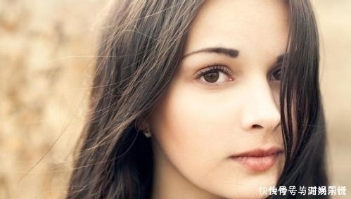 黑眼圈|女性开始衰老了,身体通常会发出6个“信号”,希望你一个也没有