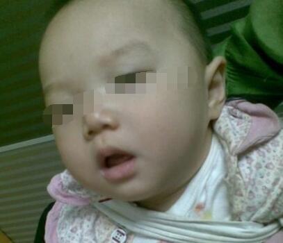 神童|满月的宝宝会翻身,婆婆天天炫耀说“神童”,知道原因后跪地大哭