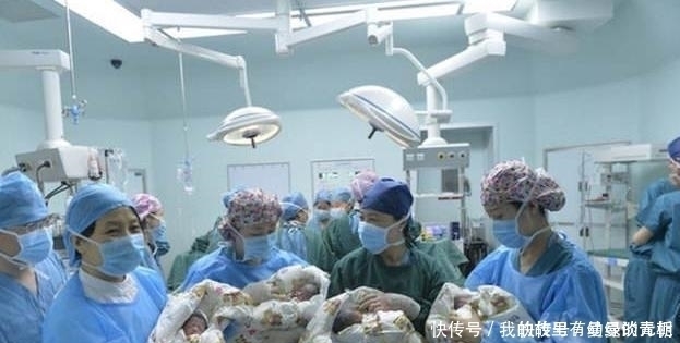 男孩子|20岁年轻孕妇怀上四胞胎,孩子出生后,婆婆笑了,老公却哭了!