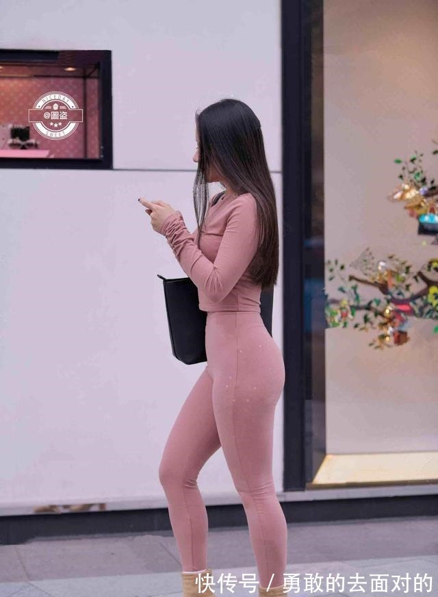 打底裤 文艺清新的打底裤装扮低调不失高贵,穿出时尚风采,又柔又酷!