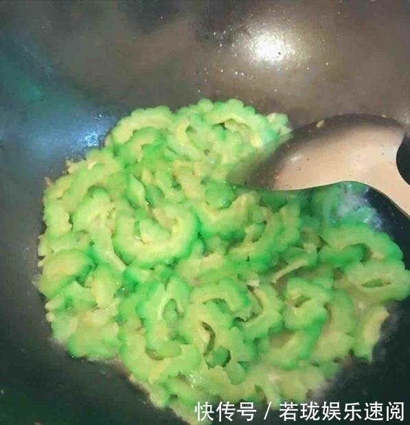 肚腩|真正的“刮油王”是它,隔天吃一些,清早排出隔夜黑臭便,无肚腩