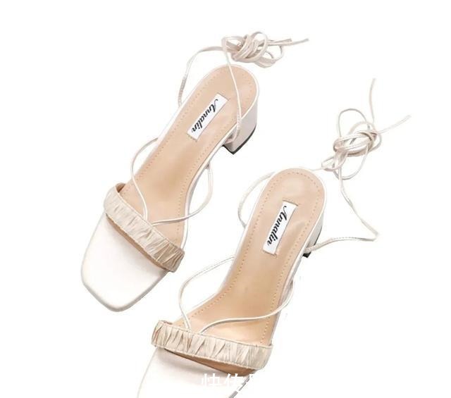 方头 今年夏天,好看的凉鞋长这样!今年夏天,好看的凉鞋长这样!