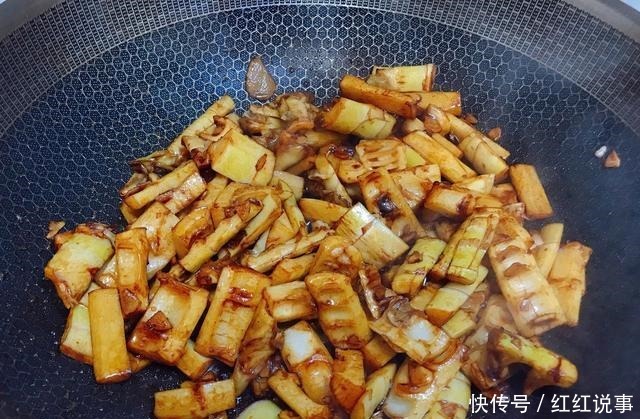 春笋还是用油焖、油焖的方式为主,鲜嫩爽口,做法简单且营养丰富