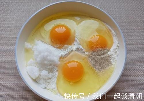烤箱|教你做独家懒人面包，1碗面粉3个鸡蛋，不用烤箱，蓬松柔软又香甜