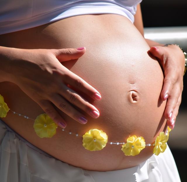 怀孕期间|怀孕期间，胎儿怕这5方面，孕妈妈别大意，小心伤到娃却不自知