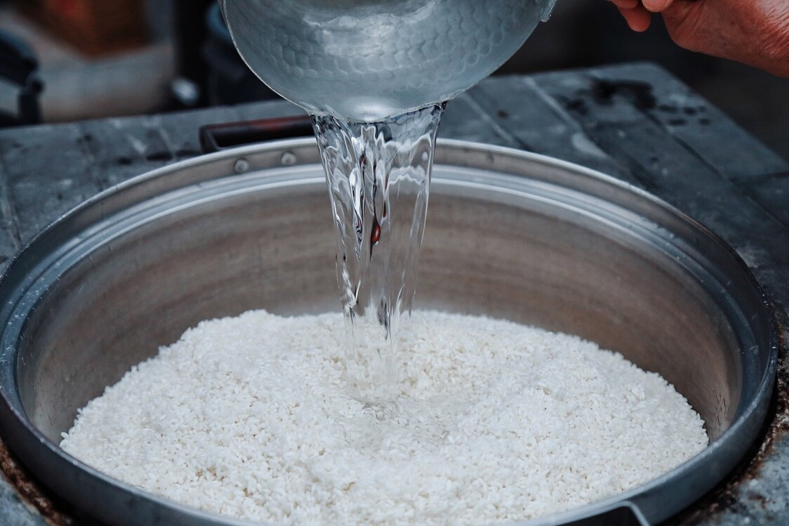 米饭|煮米饭，不要只会用清水，再加这2样，米饭粒粒分明，香喷喷的