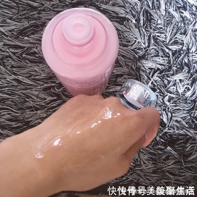 肤质 这4个鸡肋到不行的护肤品,兰蔻粉水上榜水晶防晒喷雾太刺鼻