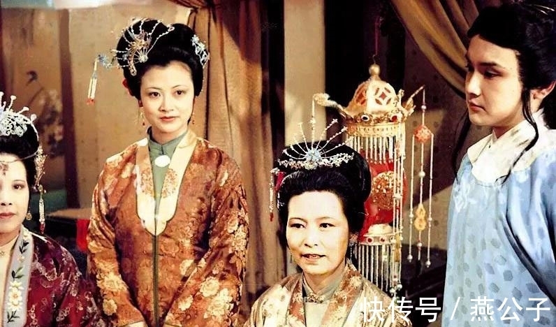 王夫人&金钏跳井自尽后,薛宝钗的处置堪称完美,为何却遭众多读者辱骂?