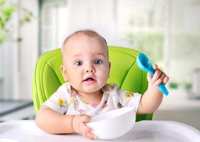 家长|上一秒叽里呱啦,下一秒眼皮打架孩子吃东西睡着,家长可别大意