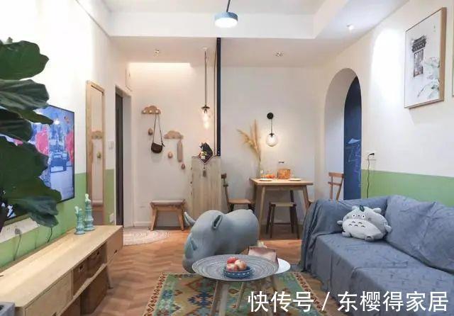 玻璃门|50㎡小户型单身公寓,巧用玻璃门作隔断,一个人住太舒服了