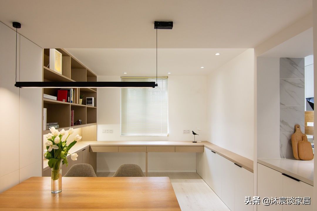 书房|真心佩服这对夫妻,改造破旧二手房,让室内大放异彩,实在太牛了