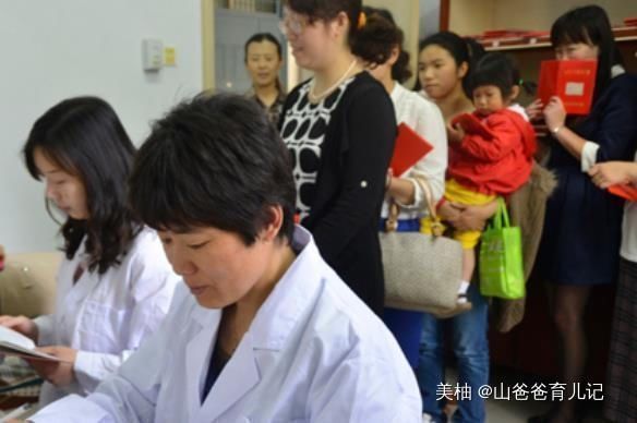 畸形儿|妻子怀孕看B超以为双胞胎,欣喜若狂,但孩子出生后,全家乱了套