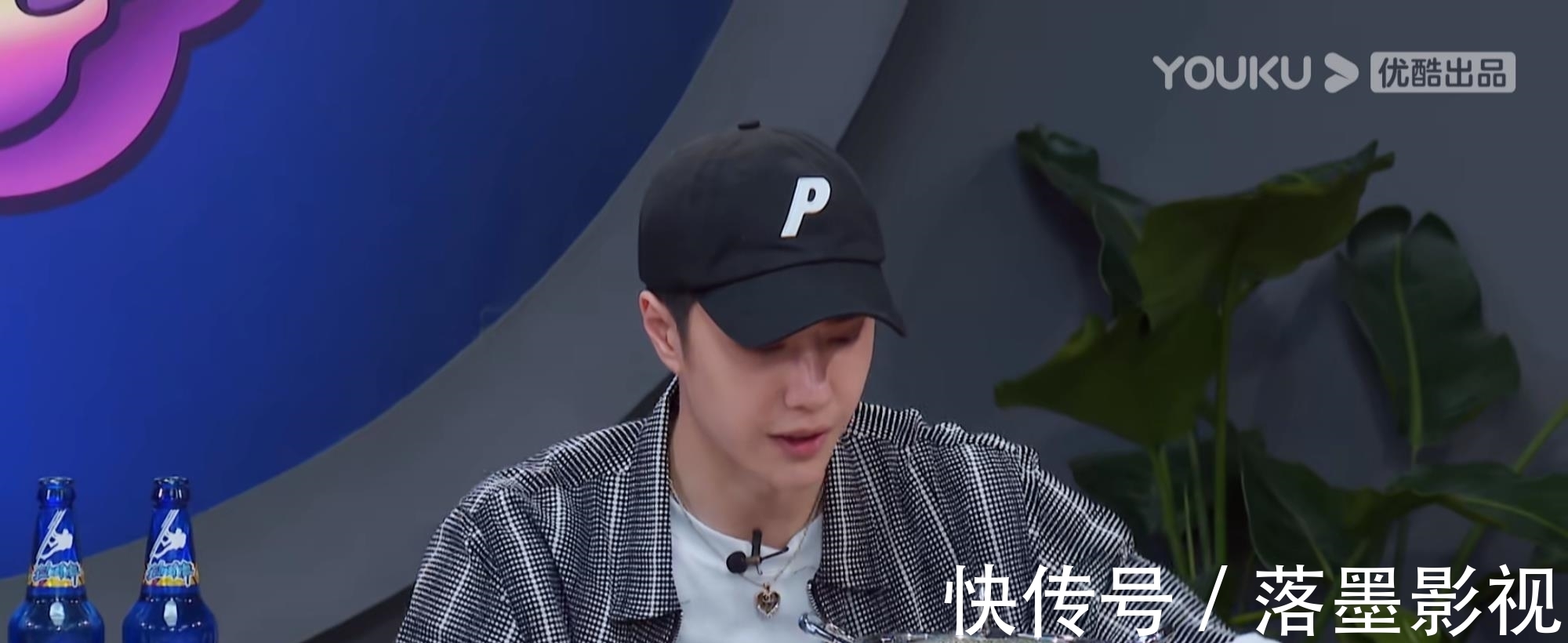 henry|谦逊又自信!听王一博在线分析队员表现,信息量好大!