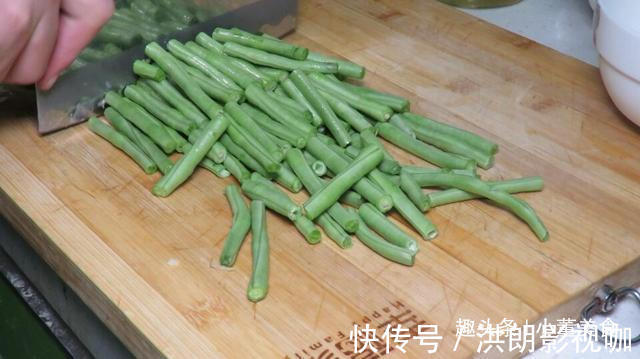 清脆|豆角炒肉,直接下锅就大错特错,多加一步,豆角清脆入味不夹生