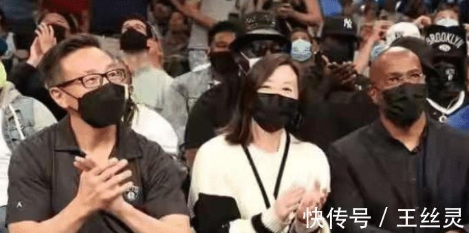 总冠军|篮网老板娘久违亮相!为蔡崇信生2男1女,年近60依旧气质不俗