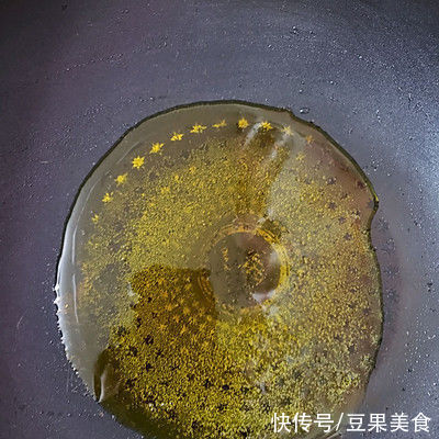 #暖冬酱在手,嗨吃部队锅#藤椒味炸酱