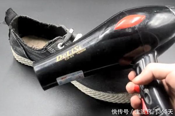 把蜡烛涂在鞋子上,解决了困扰大家的一个难题,学会受用一生!