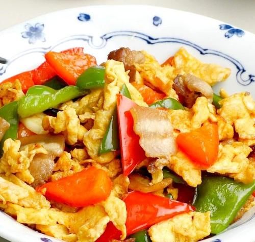 超级可口的年夜饭，荤素搭配，营养又美味，家人吃的特别开心满意！