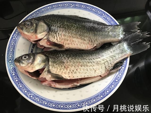 鲫鱼此做法太好吃了，多加一料，鲜嫩不腥，饭店都吃不到