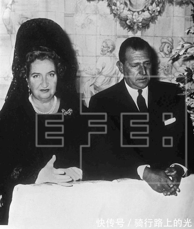 玛格丽塔 王室珠宝听说,钻石蝴蝶结胸针和珍珠更配哦