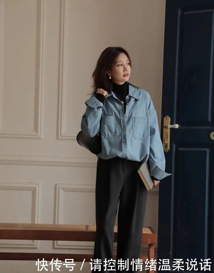 2021年第一套绝美气质穿搭:丝绒裙+毛衣!!!