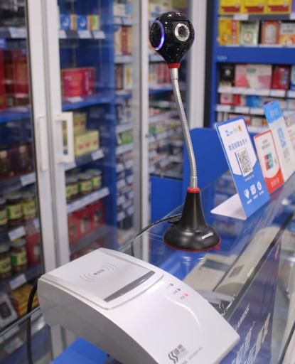 小区|出现确诊后排查逾6.8万人 这个上海速度是他们熬夜熬出来的！