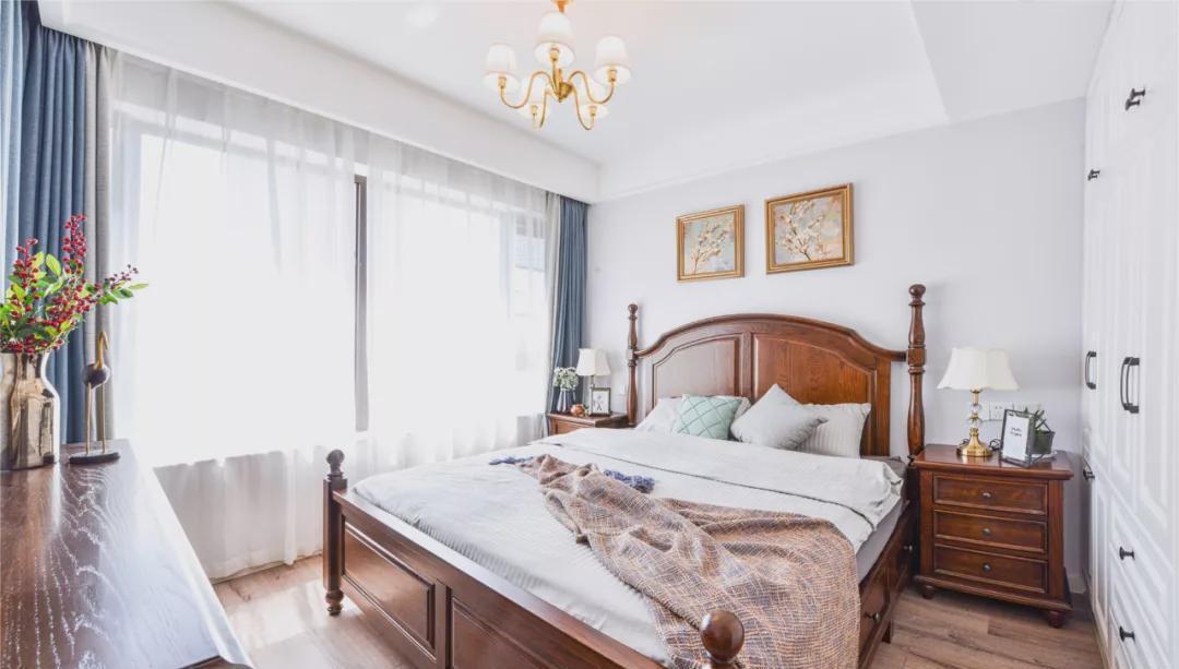 齐家云云|142平美式四居室,户型方正,色调浪漫又温馨,以后有房也这样装