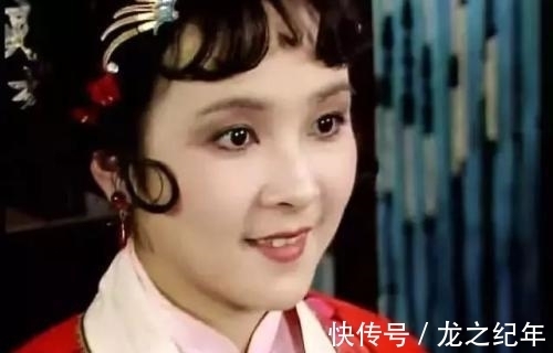 薛宝琴#那个容貌最像贾元春的女子,成了贾母的最爱,地位超越黛玉