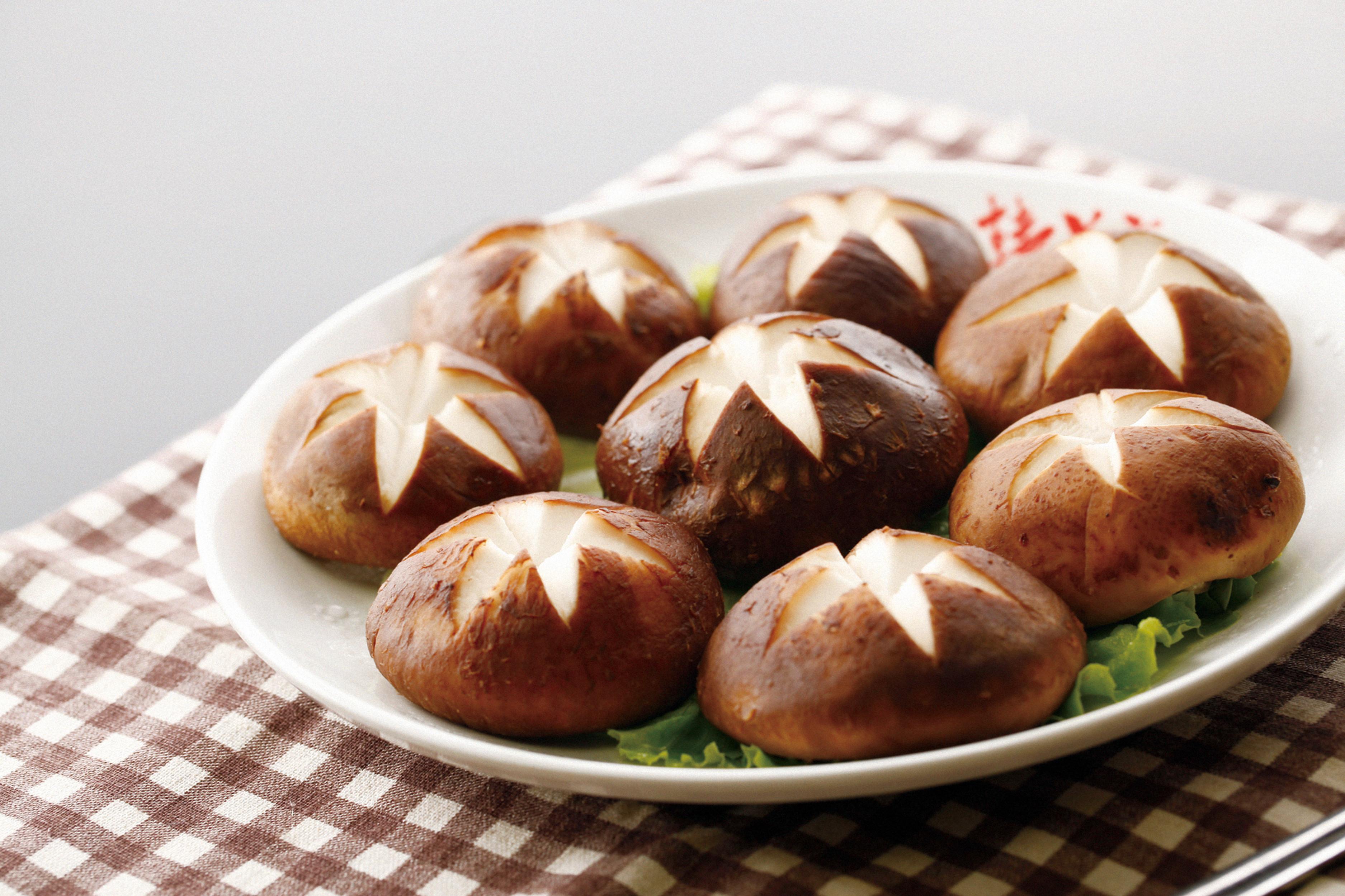 香菇香菇|高尿酸患者要注意饮食,生活中这3种食物,建议尽早撤下餐桌