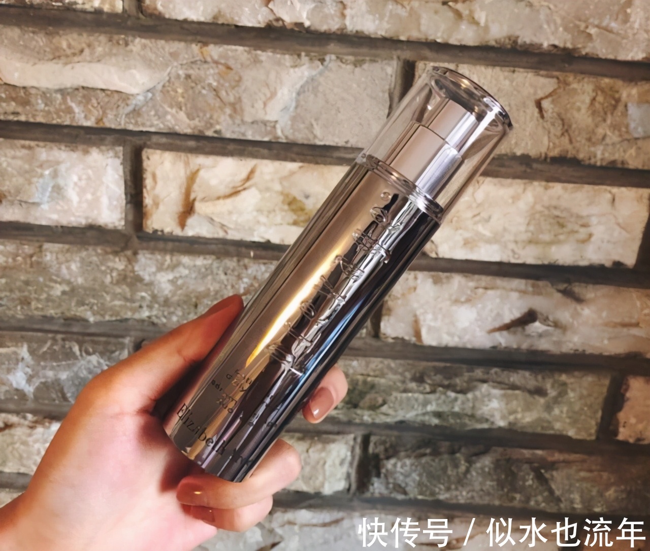 酰胺|这些精华液,能有效提亮肤色补水保湿,想不白都难,熬夜党必备